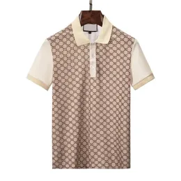 Tasarımcı Mens Temel Business Polos T Shirt Moda Fransa Marka Erkek Tişörtleri İşlemeli Kol Bantları Mektup Rozetleri Polo Gömlek Şort