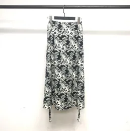 Ny T-Otemea blommig färg midja snörning upp i mitten av ständad kjol wrap stil lätt att ta hand om halv kjol