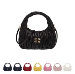 Borse di stilisti di moda mini borsette in raso vagano MiU HOBO Clutch Holding Handbar Shoulder Bags Portafoglio retrò di lusso Borsa da viaggio per banchetti in pelle