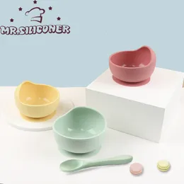 Lunchlådor 2PCSSet Silikon Baby Feeding Bowl Table Berfores för barn Vattentät sug med skedbarn Disker Köksartiklar 230731