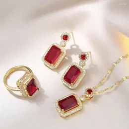 Naszyjnik Zestaw Carlidana Luksusowy czerwony kryształowy wisiorek/kolczyki/pierścionka biżuteria ze stali nierdzewnej dla kobiet Walentynki Walentynki