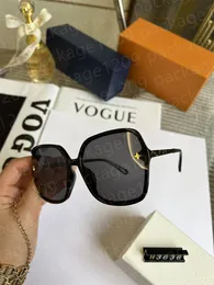 Yaz moda güneş gözlüğü tasarımcısı plaj gözlükleri erkek kadınlar 5 renk isteğe bağlı iyi kaliteli lüks tasarımcılar güneş gözlüğü 3636 açık tatil gözlük kireçli kirpikler hediye