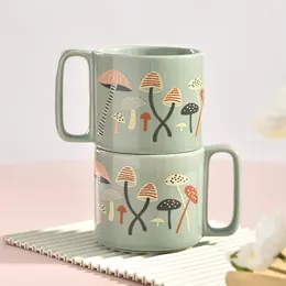 Tazze Tazza in ceramica di alta bellezza con regalo a mano Semplice colazione Latte Ufficio Casa Acqua Creativa