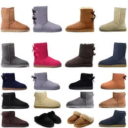 Cassic Women Snow Boots Lüks Üçlü Siyah Kestane Mor Pembe Donanma Gri Moda Klasik Ayak Bileği Kısa Boot Kadınlar Kızlar Kış Ayakkabıları Kış Ayakkabıları 36-41