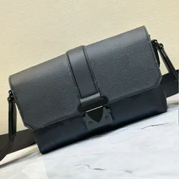 Men Messenger Bag Man Crossbody Shoulder Bag S-Cape Purse Purse Handbag Top Mirror Quality Coated Canvas Cowhide Textile Lining Buckle Hardware Woven Wide Straps