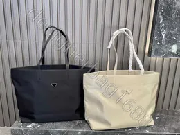 borsa tote firmata in tessuto di nylon borsa per la spesa senza tempo permanente alla moda semplice Borsa a tracolla Tote per temperamento durevole alla moda