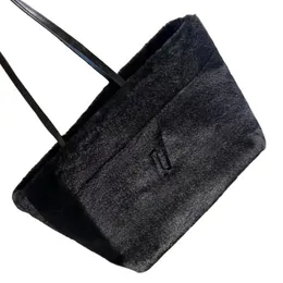 Autumn Winter Soft Plush Tote Bag sale Warm shopping bag Teddy Totes Designer bags Fashion Faux Fur Large handbags Fluffy Shoulder bag