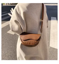 Saco de designer pequeno crossbody mochila tote mulheres bolsas cross corpo sacos jacs alta qualidade retro sênior mensageiro sacos totes de couro