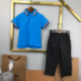 23SS Baby Set Kids Sets Designer Polo Shirt Pants Suit Summer Boy Suit Polo Shirt Shirt بأكمام قصيرة من الأطفال الكوريين نصف سراويل صدرية صدرية سراويل الأطفال