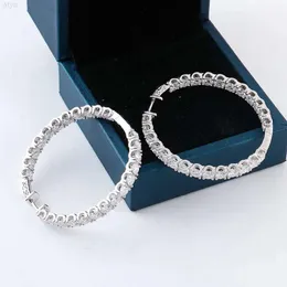 Enkel stil högkvalitativ diamant 10k/14k/18k vitguld 4mm runda def vvs moissanite hoop för