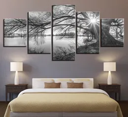 Quadri su tela per soggiorno Wall Art Poster Quadro 5 pezzi Lakeside Grandi alberi Dipinti Nero Bianco Paesaggio Home Decor2052049