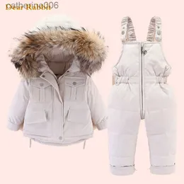 Tulumlar 2023 Kış Ceket Kız Giysileri Çocuk Tulumları Snowsuit Boy Boy Boyun Üstünde Toddler Yeni Yıl Giyim Seti Parka Gerçek Furl231101