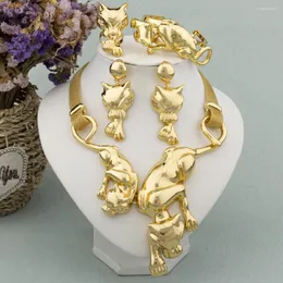 Collana Orecchini Set Gioielli placcati oro Ciondolo leopardo Moda Africano Grande braccialetto Anello Dubai Party Women