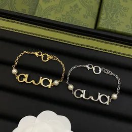Bracciale di perle stilista Bracciale di design con alfabeto G Gioielli Moda Indossare Bracciale regalo di fidanzamento