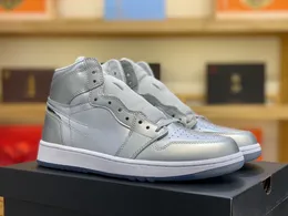 Veröffentlichung der Jumpman 1s Gift Giving Basketball Shoes 1 High Golf Metallic Silver Photon Dust-White für Herren und Damen im Herbst 2024