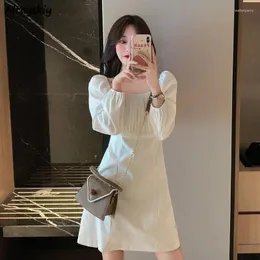 Casual Kleider Solide Frauen Quadrat Kragen Geraffte Puff Ärmel Koreanischen Stil Elegante College Vestido Feminino Dünne Weibliche