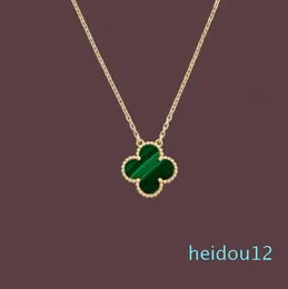 Pendant Necklaces for women Elegant Clover locket Necklace Highly Quality Choker chains Designer Jewelry Plated gold