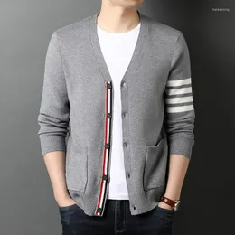 Erkek Sweaters 2023 Üst Sınıf Bahar Kış Markası Moda Örme Erkekler hırka kazak Siyah Koreli Sıradan Ceket Ceket Erkek Giyim 3xl