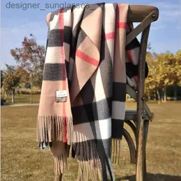 Scarves 2023 Pamwallymensa Women's Scarf Winter Luxury Brand Tippet Scarves for Ladies Plaid Shls Warm British Style Thicken ManL231122