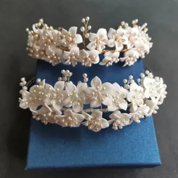 헤드 밴드 Slbridal Handmade Luxury Crystal Rhinestones Pearls Ceram Flower Blower Bridal Tiara 웨딩 신부 들러리 파티 크라운 여성 헤어 보석 231102