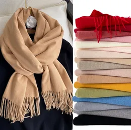 Lenços mulheres cashmere cachecol sólido grosso quente casual inverno para senhoras hijabs pashmina xales envolve borla feminino echarpe 231101