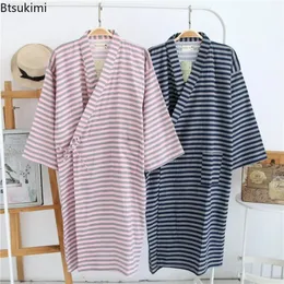 Mäns ROBES 2023 Casual 100 Cotton Double Gaze Par Bathrobe Dress Thin Nightgown Mens Sleepwear Dressing Gown Kimono Robe 231102