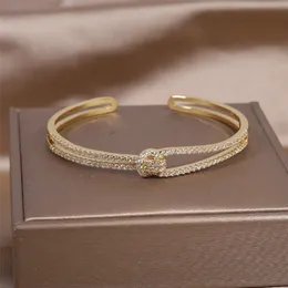 Armreif, 14 Karat echte Vergoldung, exquisites AAA-Luxus-Vollzirkon-Knotenarmband, elegante Damen-Hochzeitsparty-Öffnung, verstellbar, 231101