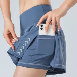 2024 Lu Lu Lu Algin Lemon Yoga Spring and Summer Running Fitness Pants Breathableと2つのライトショーツルーズサイドポケットホットパンツllアライメントジム服