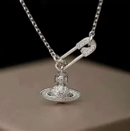 VIVIAN Designer-Halskette, Kleeblatt-Moissanit-Kette, Saturn-Perlen-Gegenstück, Persönlichkeit, fortschrittliche Kragenkette, kleine Duftketten für Männer 6158ess