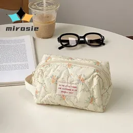 Kosmetiktaschen MIROSIE Praktischer Reise-Make-up-Taschen-Organizer, süße tragbare Kosmetiktasche für Frauen, florale Aufbewahrungstasche im koreanischen Stil mit Reißverschluss 231102