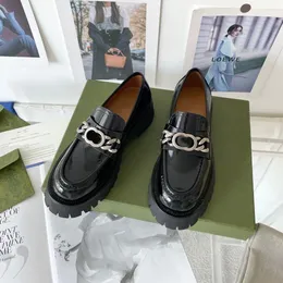 Mulheres Loafer Mocassim Pérola Sapatos Pele De Cordeiro 100% Couro Real Pele De Cordeiro Acolchoada Aba De Luxo Designer Plataforma Tamanho 35-41 Hardware De Alta Qualidade Penny Moafers Bag