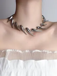 Colliers de cou de cou de goutte d'eau de style punk vintage délicat pour les femmes bijoux à la mode classique collier de charme de mode coréenne 231101