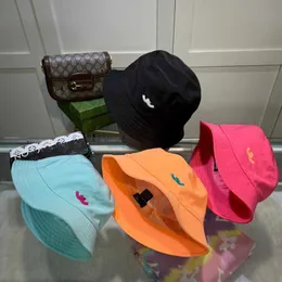 Wide Brim Hats & Bucket Hats Designer Embroidered Polyester Fisherman Hat with Double C Features a Slim and Beautiful Face 7Q8E
