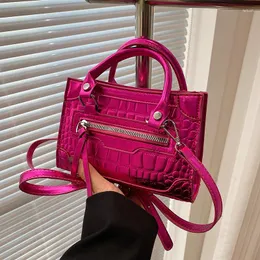 Akşam çantaları patent deri kadın moda 2023 trend lüks çantalar taş parti yüksek kaliteli küçük kare omuz çantası kadın