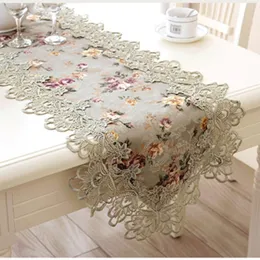 Bordslöpare Top Elegant European Style Brodery Lace Table Runner Pastoral Print Runner Princess Home Decoration Tabler Runners Placemats 231019