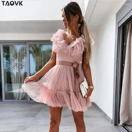 Abiti casual TAOVK Abito corto vintage da donna con scollo a V floreale a pois in rete senza maniche con volant pieghettato elegante sexy chic