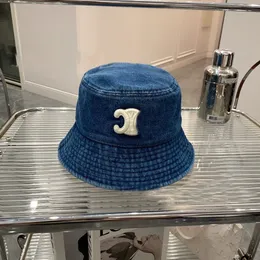 Kovboy Tasarımcı Kova Şapkaları % 100 Pamuk Mavi Şapka Geniş Kötü Mavi Şapkalar İşlemeli Örme Düz Boyalı Şapkalar Erkek ve Beyaz Logo Kapak Şapkası Dört Seasons için