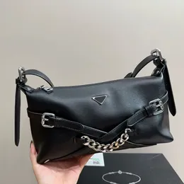 Lüks Tasarımcı Crossbody Bag Klasik Üçgen İtalya Marka Moda Kadınlar Omuz Tote Çanta Yüksek Kaliteli Lüks Orijinal Deri Çanta Elyakısı Under Equil Under Koltuk Çantası