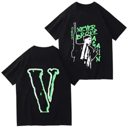 Vlone Men's T-shirts Oryginalne projektowanie logo Summer Cartoon Bezklarowek krótkie rękawie Liste