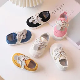 Athletic Outdoor Spring New Children Canvas Shoes Baby Care Candy Color Shoes Boys Girls Mode School Casual Shoes Kids Board Sneakers W0329