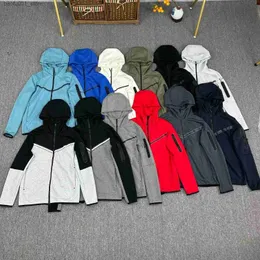 Piumino da uomo Parka 2023 Cappotto da uomo Primavera e Autunno Nuovo lavorato a maglia con cappuccio a strati d'aria in cotone con cerniera Maglione Athleisure Top Jacket Camicie antirestringenti Q231103