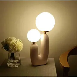 Luzes noturnas pós -moderna resina lâmpada de mesa de led para sala de estar quarto simples designer luzes de mesa de luxo de cabeceira de luxo