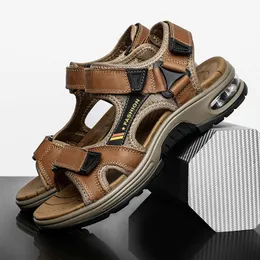 Sandals Sundals Summer Men's Leather Leather Men First Layer Gladiator Roman Men's Beach Sandals Cushion Soft Wading Shoes 230403