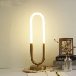 Tischlampen Moderne LED-Nachttisch-Leseschreibtischlampe Schlafzimmer El Home Dekoration Weiße U-förmige Silikonrohr-Leuchte
