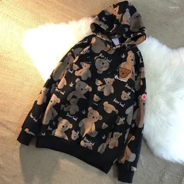 Hoodies للسيدات شتاء أفخم سميكة فضفاضة الكسول ulzzang ins كبيرة الحجم الكورية من البلوزات للسيدات الرياضة قمم الدب طباعة هوديي مطرزة