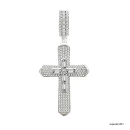 Fina smycken 925 Sterling Silver Chunky Cross Pendant Necklace Pave Seting Zircon för män
