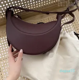 Designer-rese svart läder tygväska kvinnor en axel väskor halv måne designer boce stor tote cross body hobo sac liten bokstav sida zip lyxhandväskor man fren