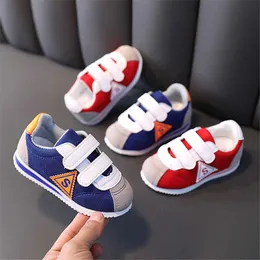 Athletic Outdoor Children Sports Shoes 2023 New Spring Lightweight School Boy Running Shoes Little Girl Sneakers Soft Sprint dent Shoes W0329