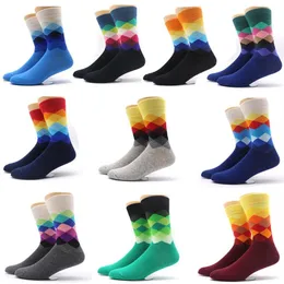 10pairs Lot Herrstrumpor Gradient Color Style Man Mann Compression Socks Casual Dress Long Business Socks Meias Calcetines Hom298o