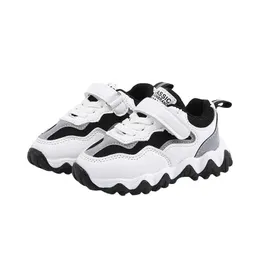 Athletic Outdoor 2022 Mesh Treptable Sport Shoes For Kids Toddler Fashion Shoe طفل طفل صغير بويز أحذية رياضية أحذية رياضية 1 2 3 4 5 6 سنوات W0329